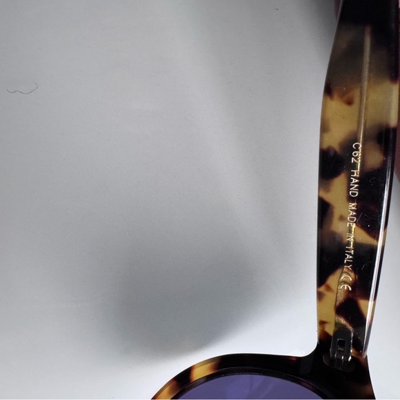 Illesteva Brown and Blue Sunglasses Retro-Inspired Design - Picture 4 of 4